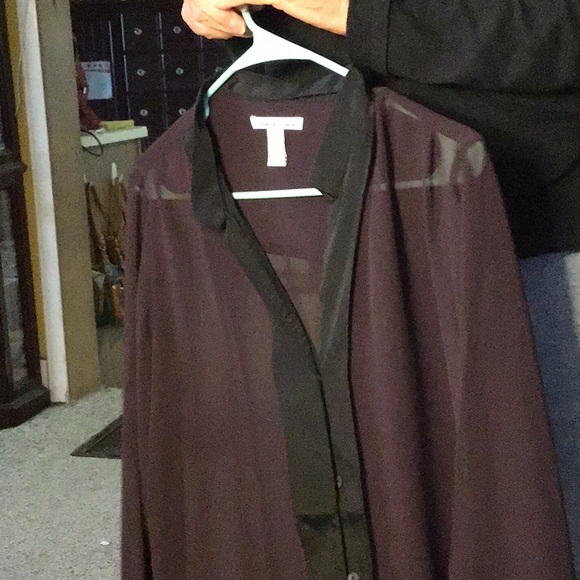 KENNETH COLE women’s blouse, sheer, sz L  purple with black trim - Picture 3 of 8